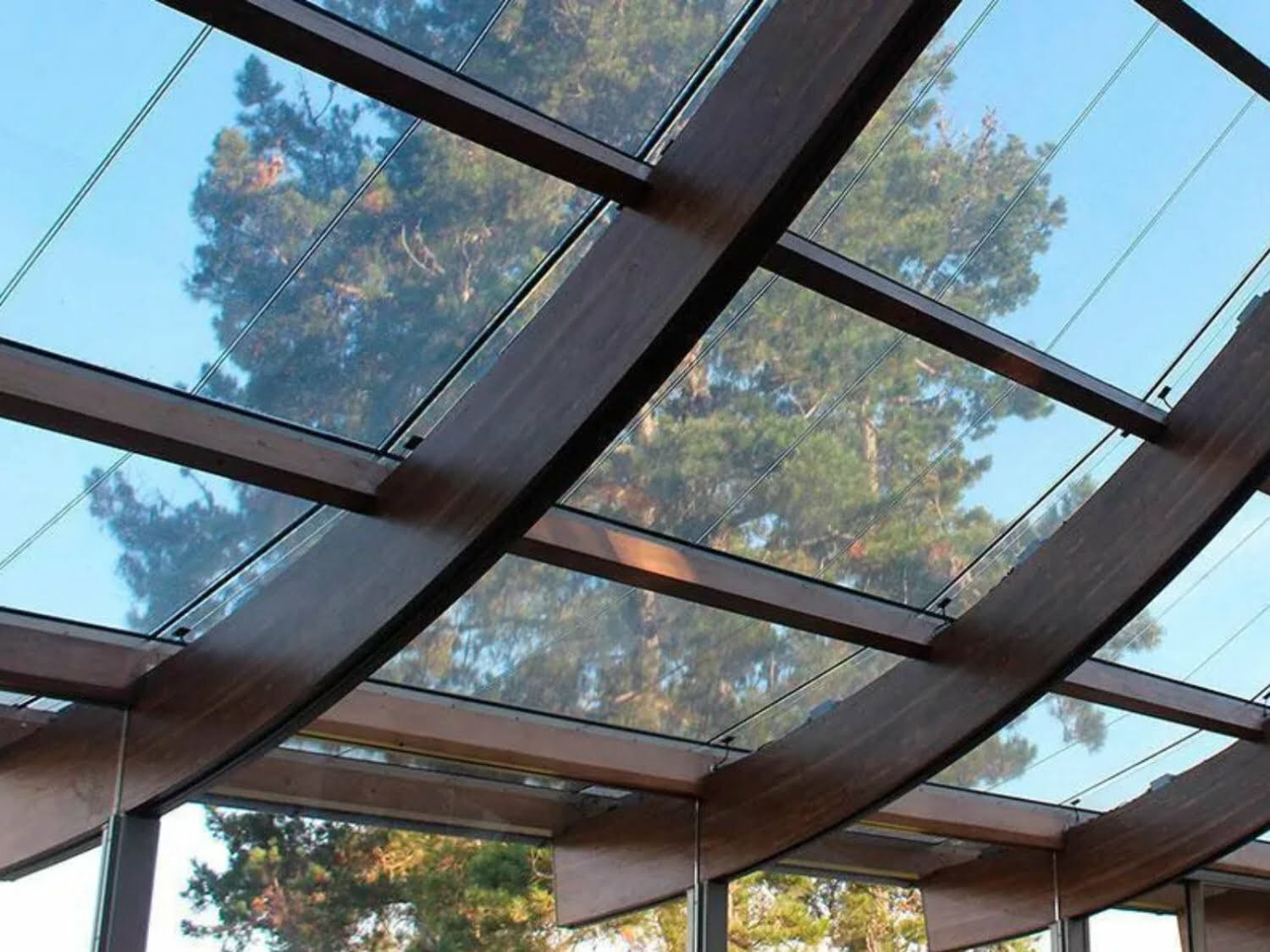 app_glass_1500 Onyx Solar