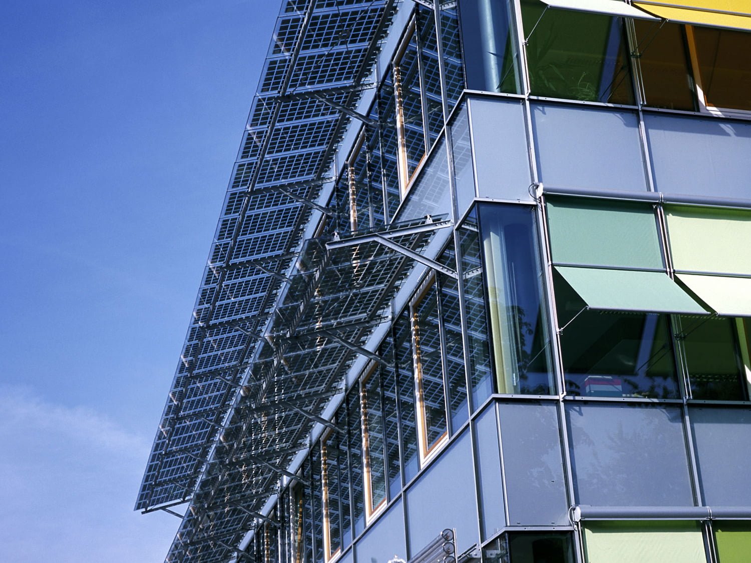 app_sunshade_1500_solarformadesign vitro solar volt