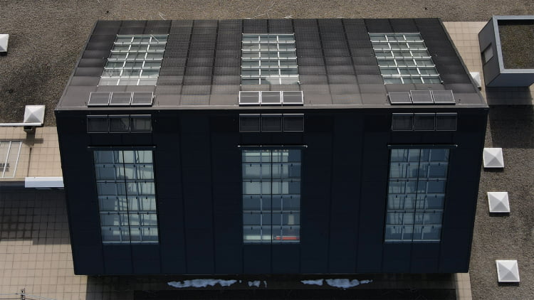 גג רעפים סולארי כל מה שצריך לדעת 18 megasol roof 750 18