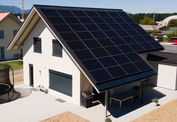 גג רעפים סולארי כל מה שצריך לדעת 2 megasol roof 750 2