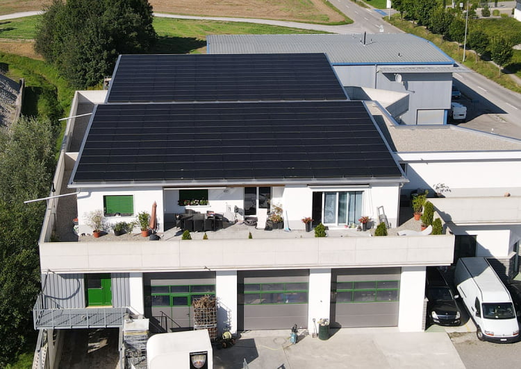 גג רעפים סולארי כל מה שצריך לדעת 6 megasol roof 750 6