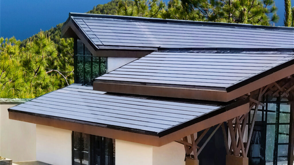 מערכות סולאריות בכפר סבא 1 גג רעפים סולארי